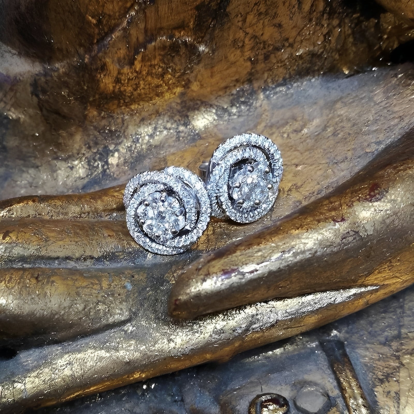 Clara – Ohrringe Blume aus Zirkon und Diamanten