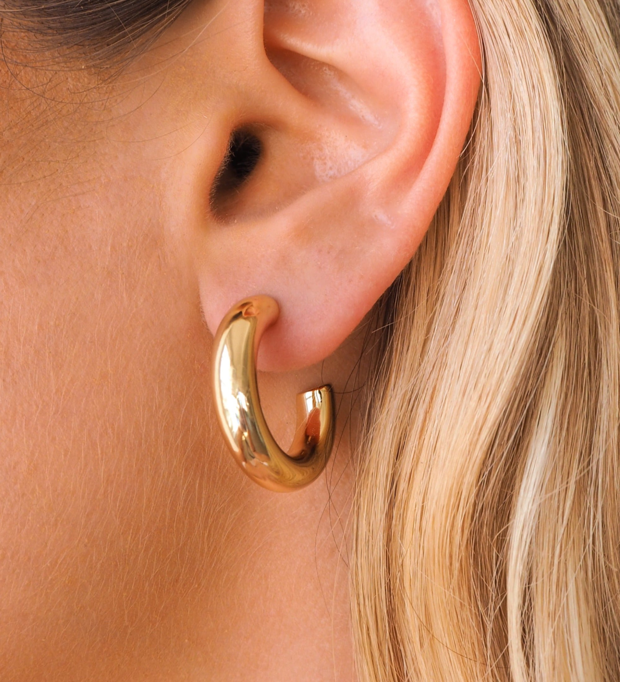 Mayra - Klobige Gold-Reifen