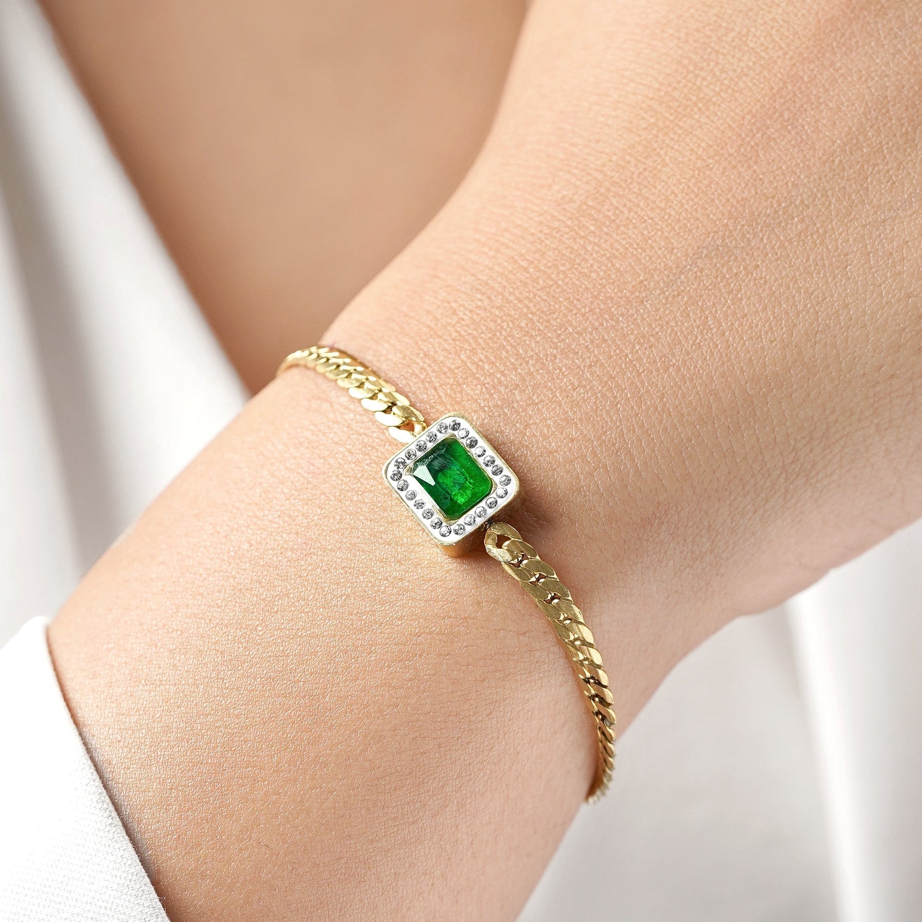 Esmeralda – Elegante grüne Zirkonia-Armband