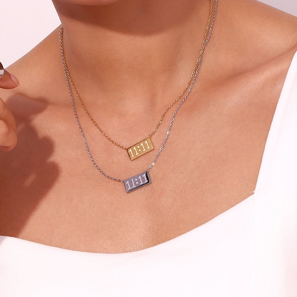 Eline – Kette Goldener Buchstabe 11 Minimalistisch