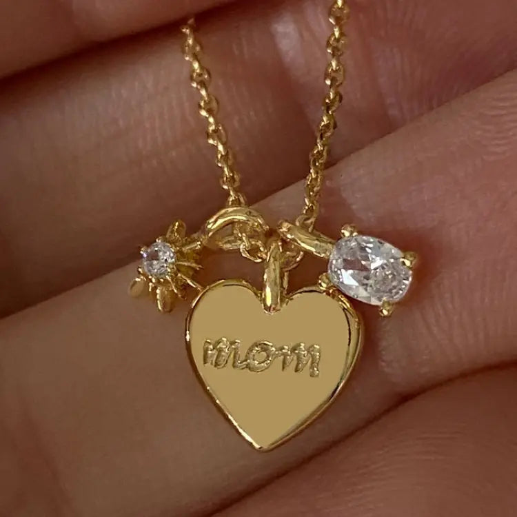 Maya – Collier MOM mit Dreifachem Pendant aus Vergoldung