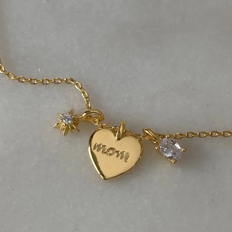 Maya – Collier MOM mit Dreifachem Pendant aus Vergoldung