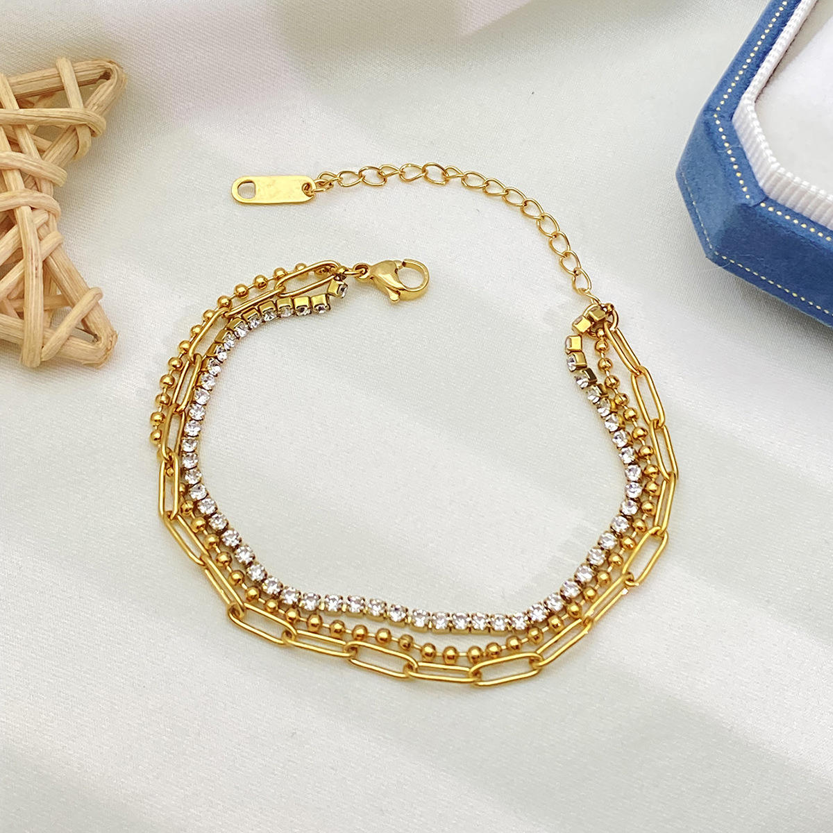 Lumen – Mehrschichtiges Armband aus Stahl