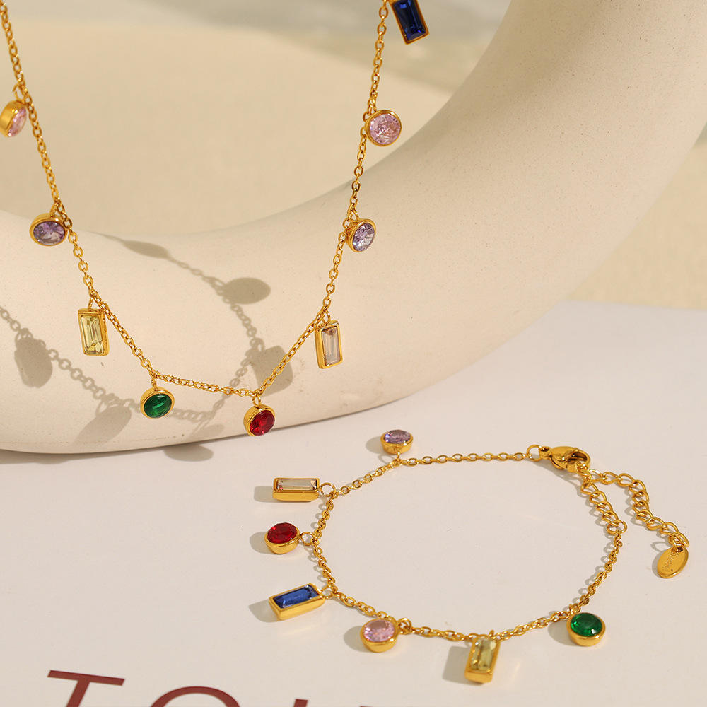 Isalya – Trendiges vergoldetes Armband im universellen Stil