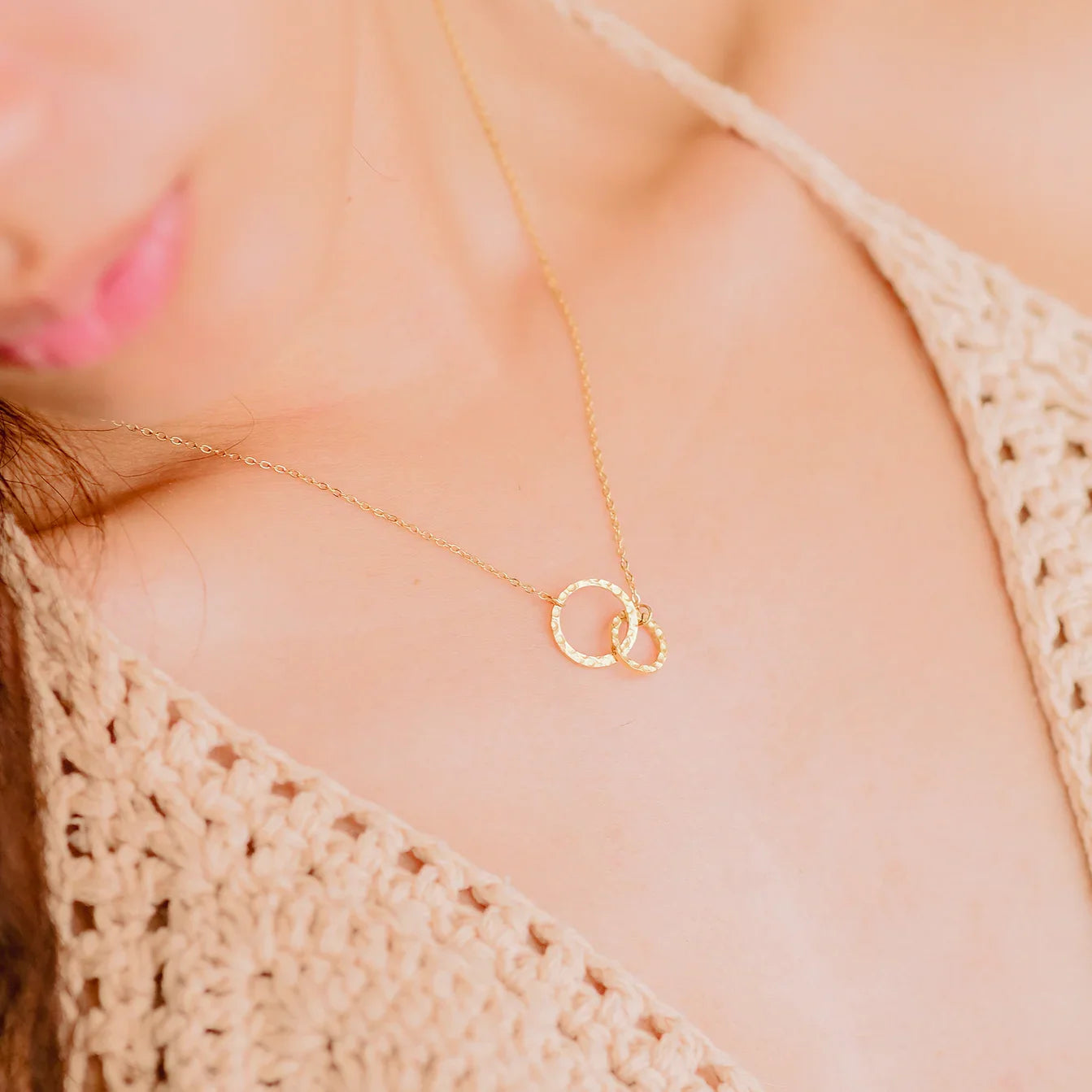 Isabelle – Collier Hoop in Gold Elegant