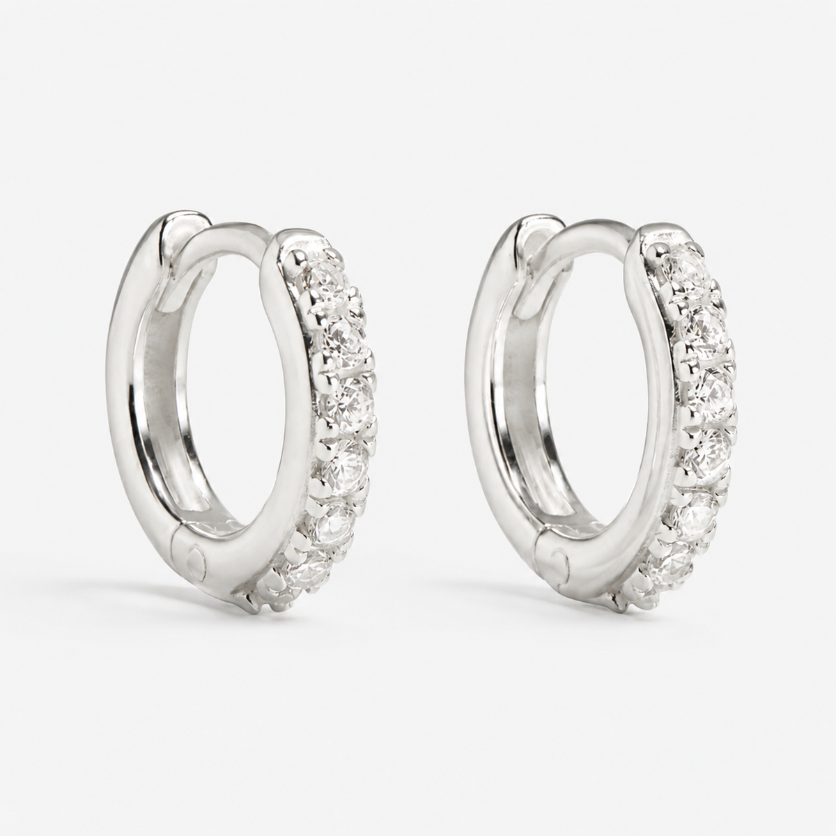 Cleo - Micro Pave Silber Huggies