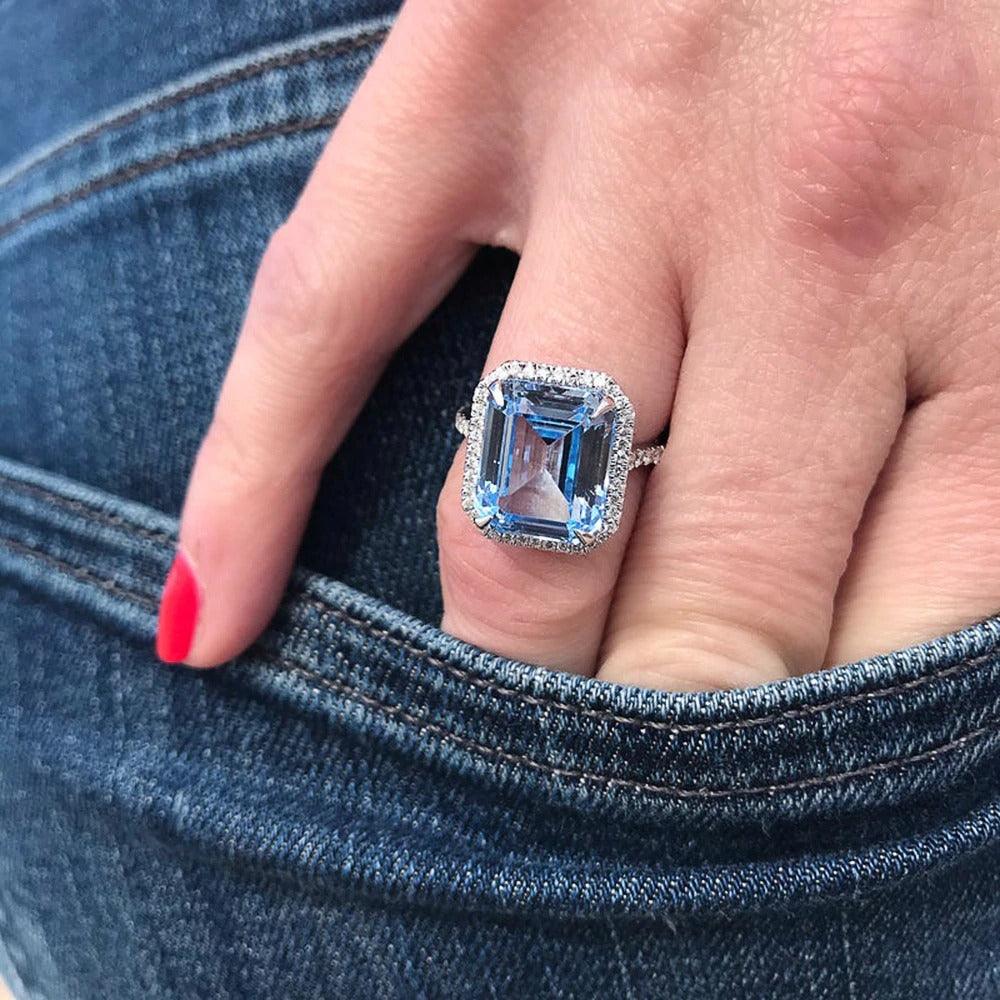 Mirella – Quadratischer Zirkonium-Ring Schick