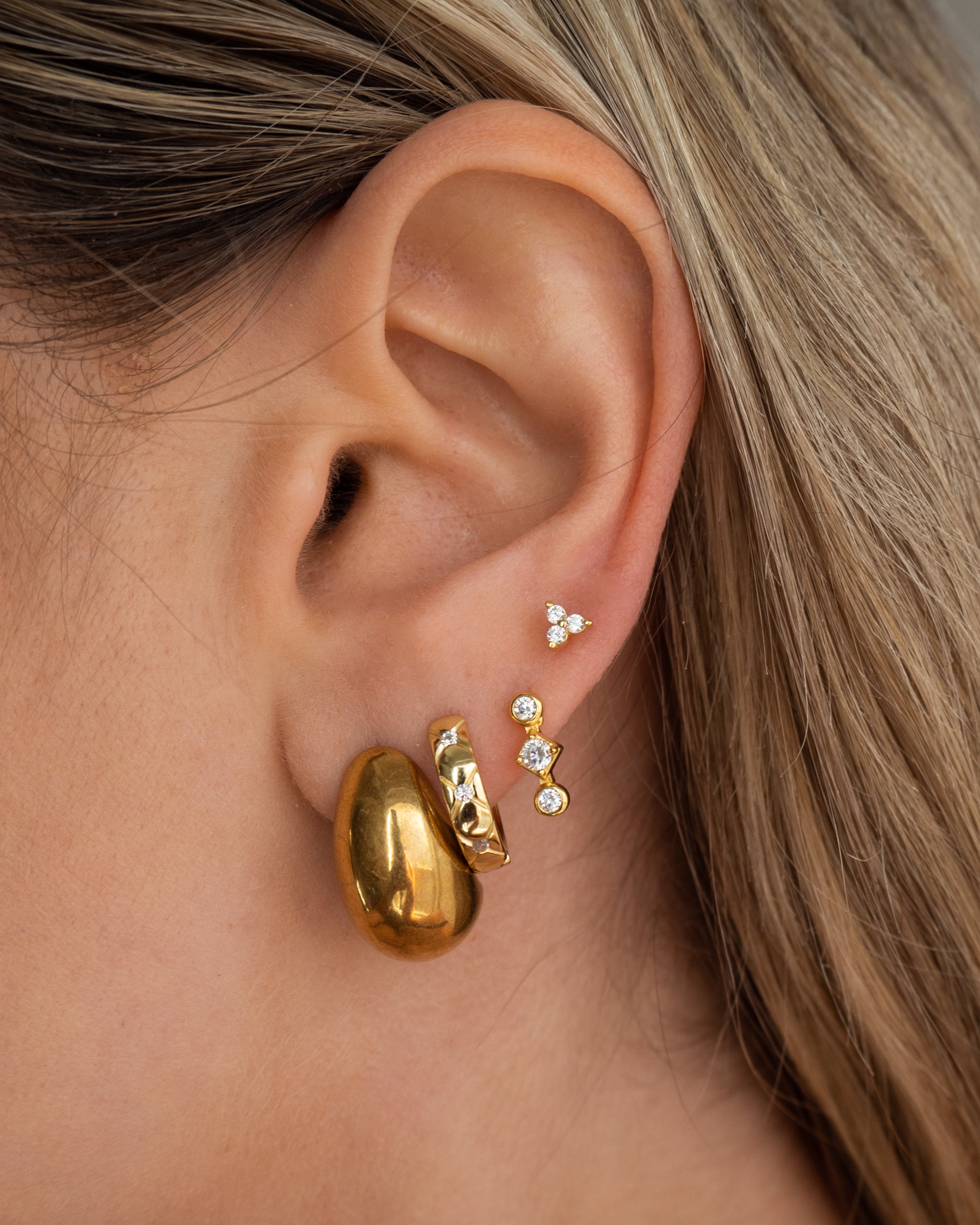 Gold Drei Kristall Blumen Ohrstecker