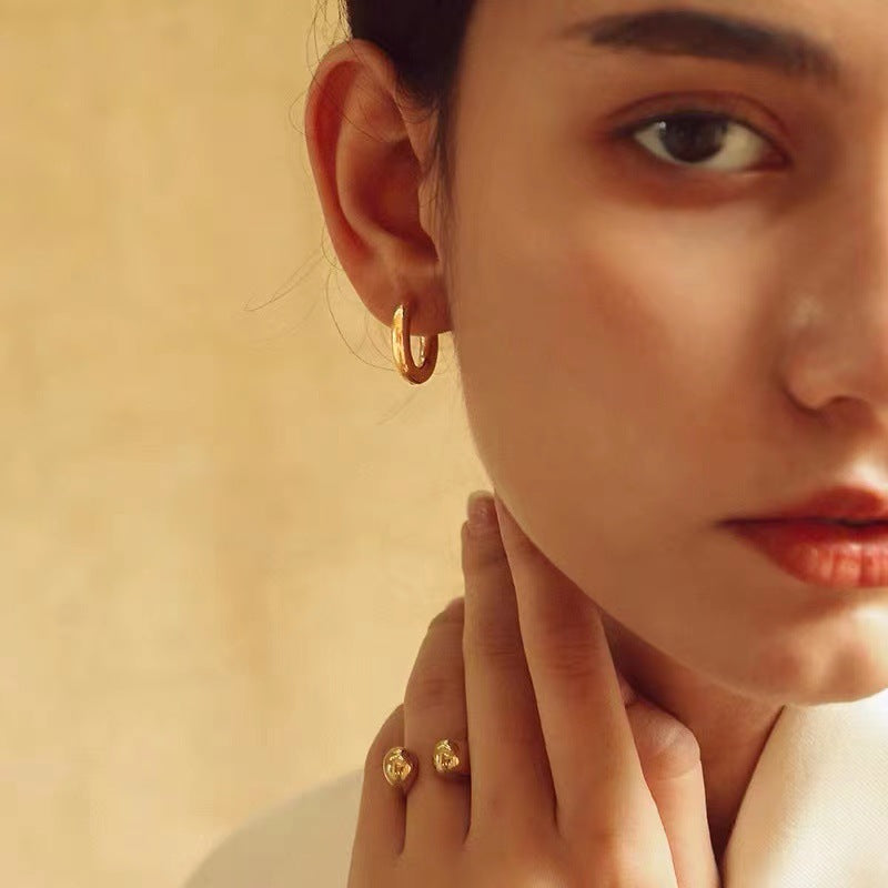 Nova – Elegante Kreolen