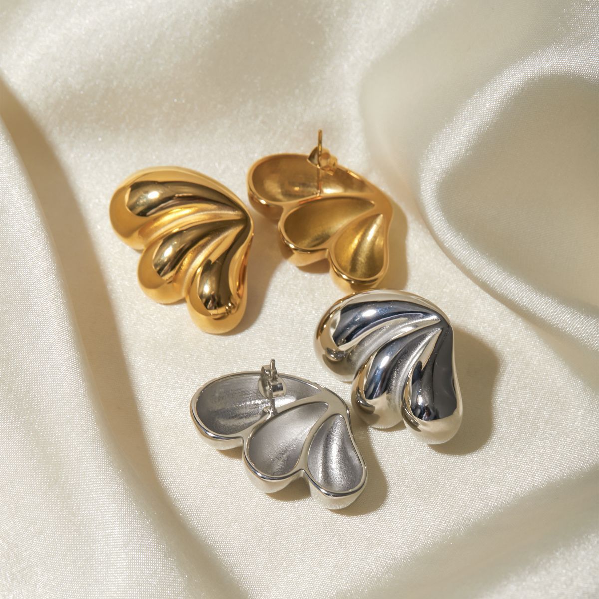 Mika - Gold Schmetterling Ohrringe