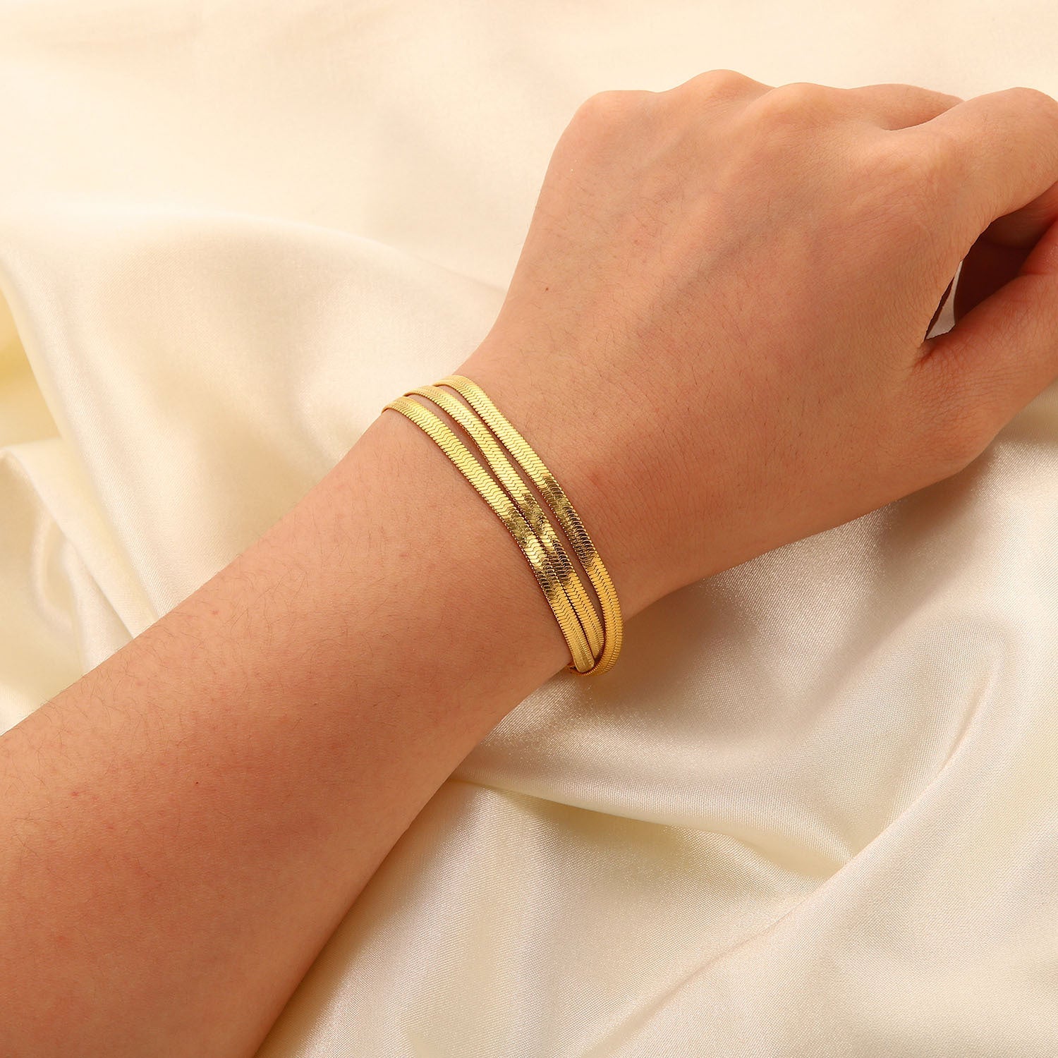 Abela - Fischgräten-Armband 3-lagig
