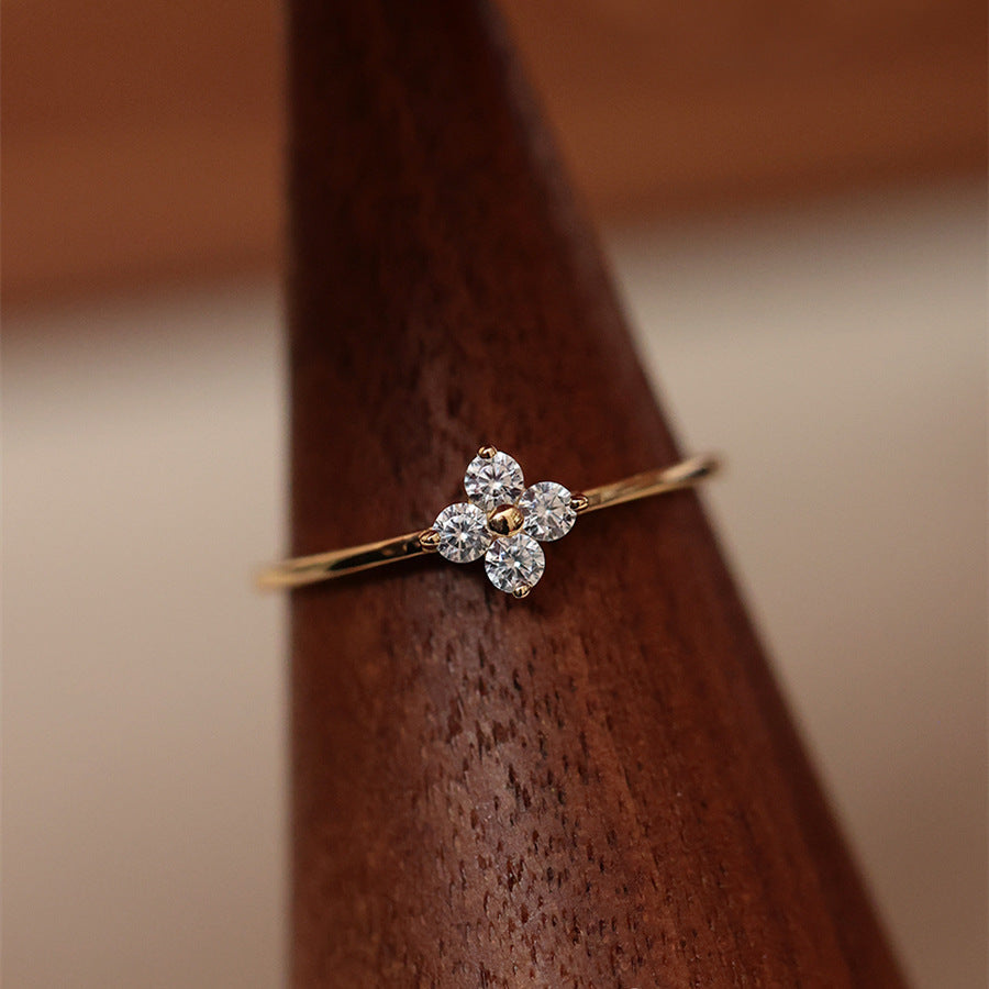 Mia – Ring Kleeblatt Kristall