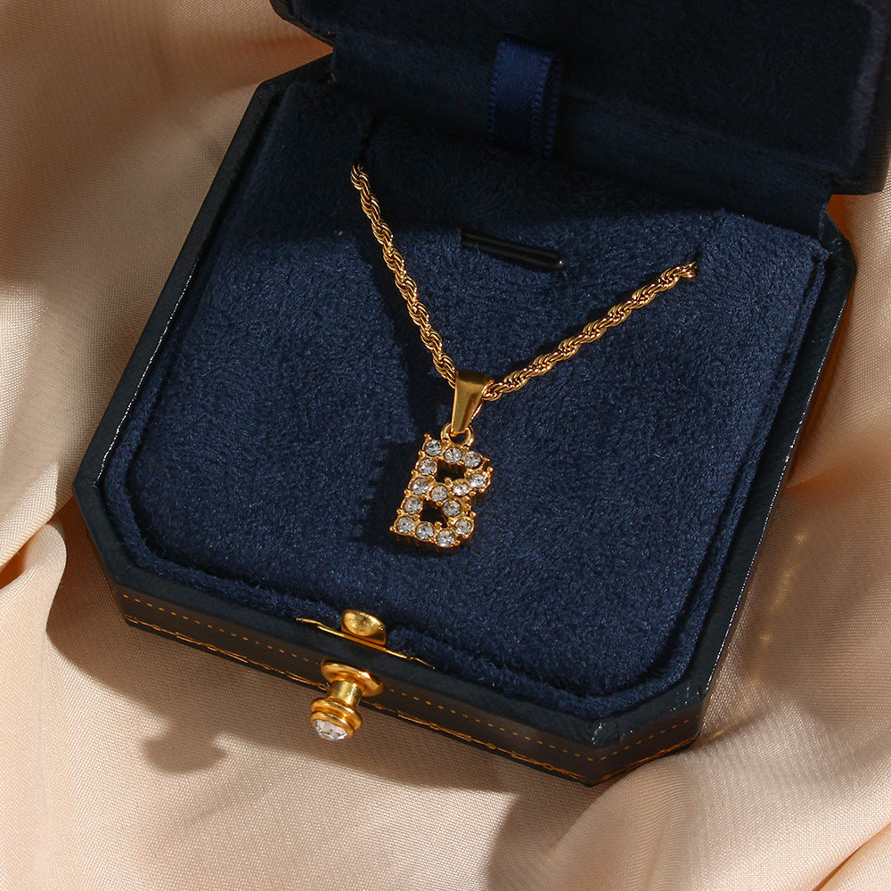 Maeve - Diamant-Halskette mit Buchstaben-Initialen