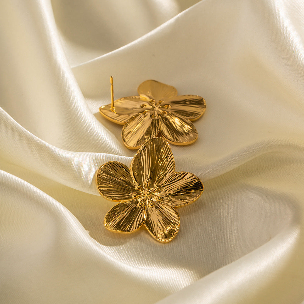 Allysa - Blumen-Ohrringe aus Gold