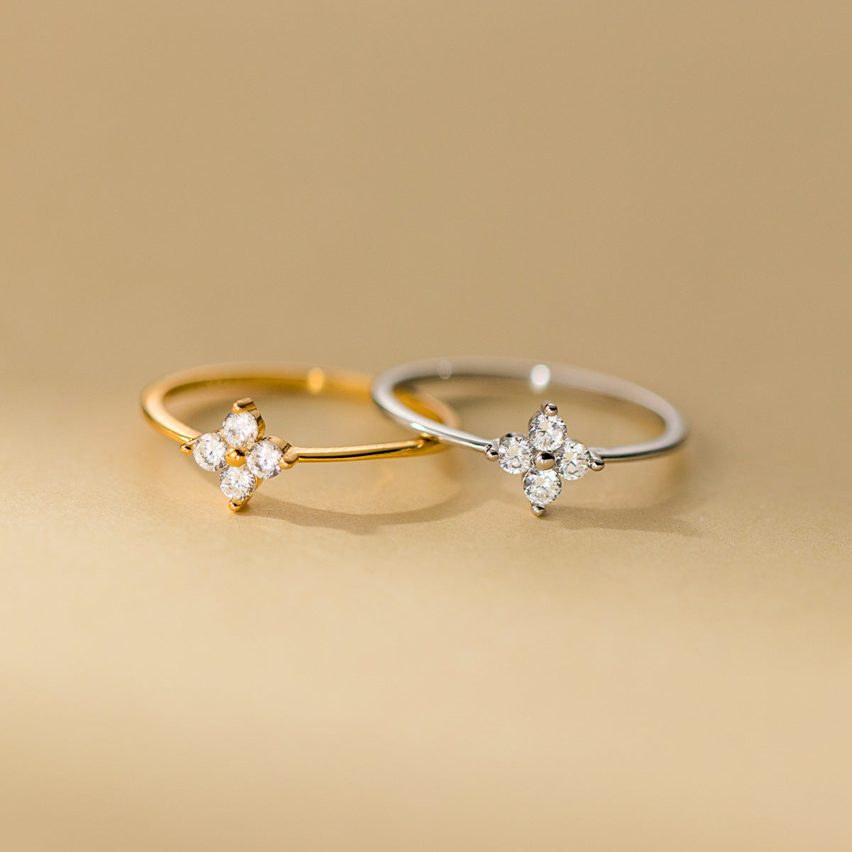 Mia – Ring Kleeblatt Kristall