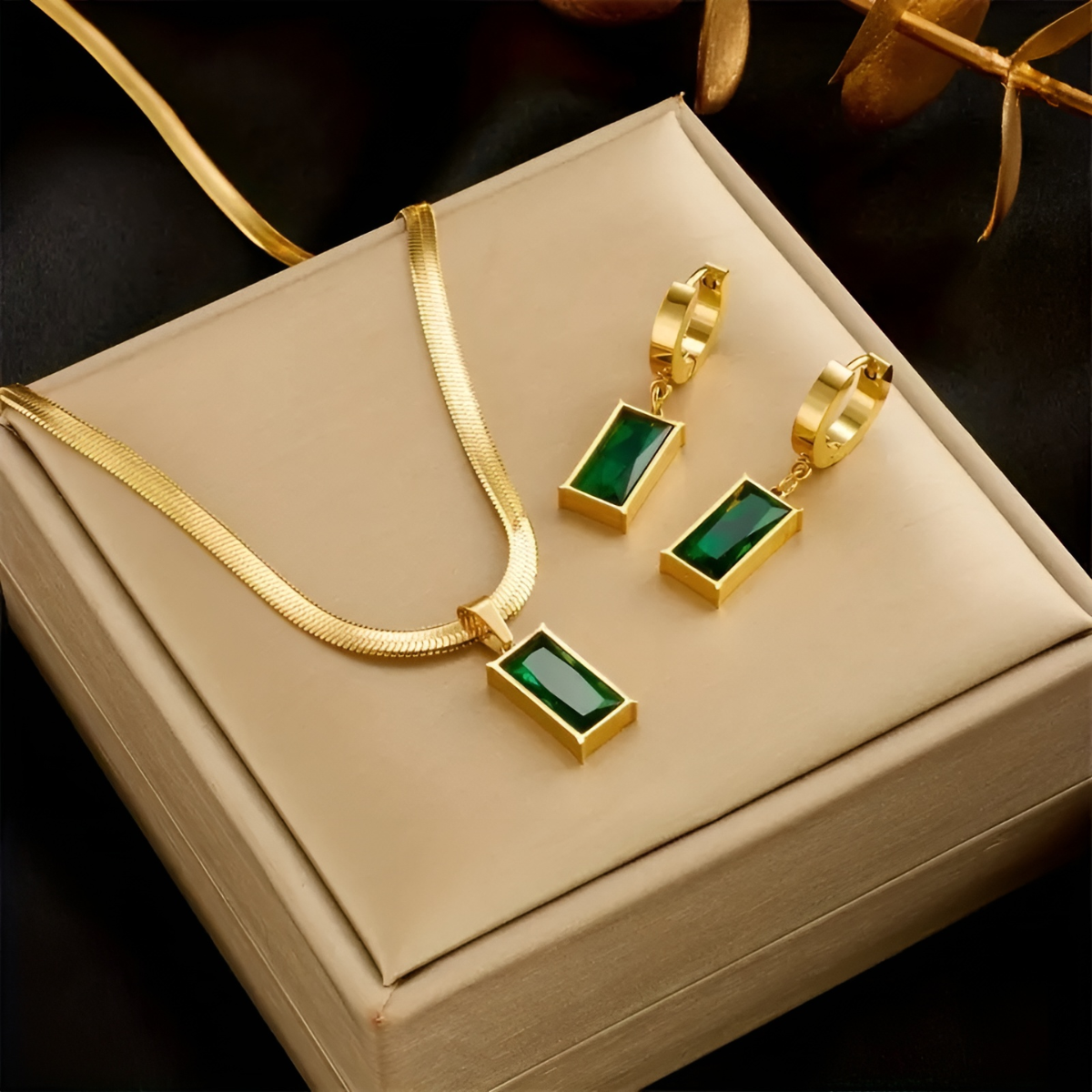Emmie – Anhänger Emerald und Zirkon