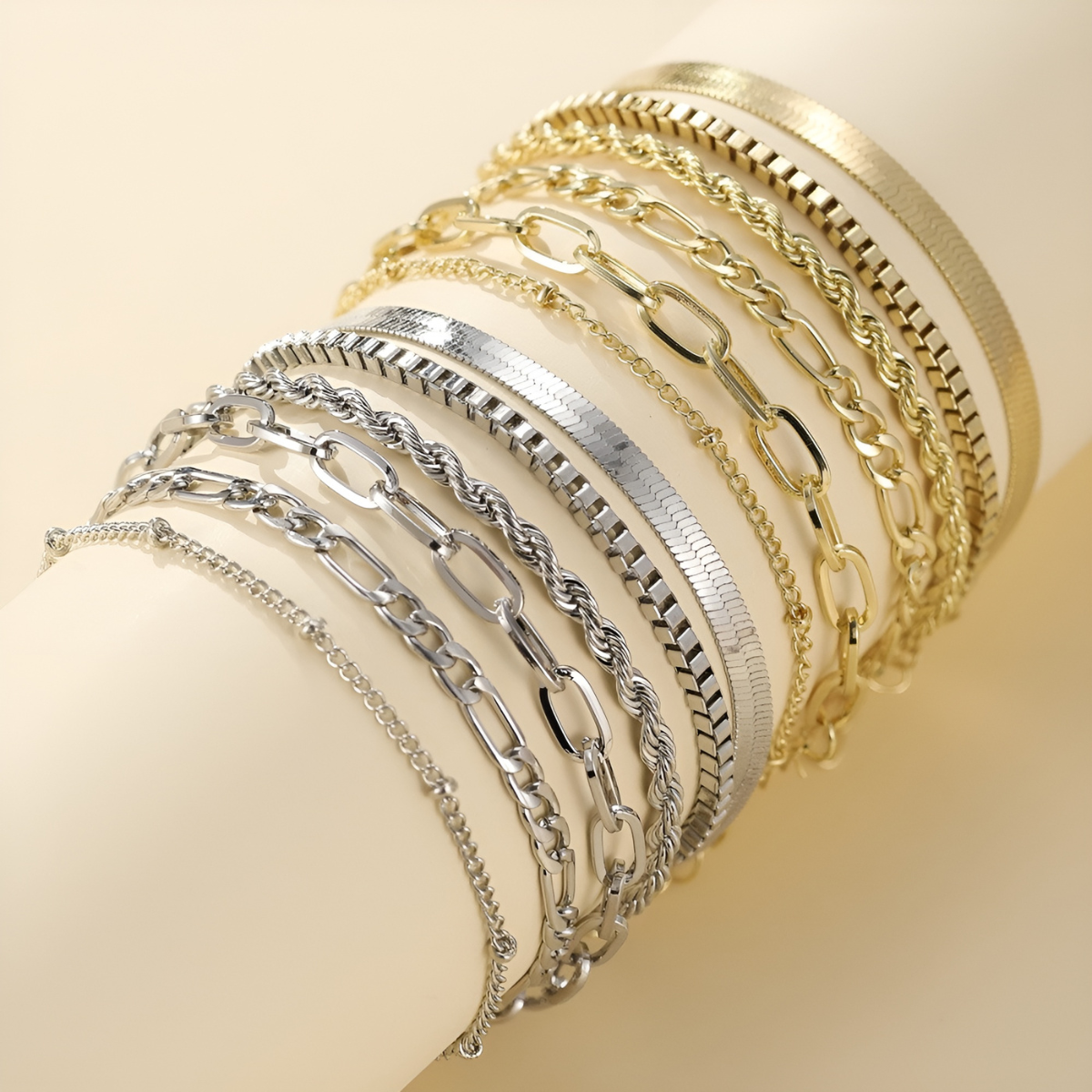 Elara – Set Armbänder Minimalistischer Stil für Frauen
