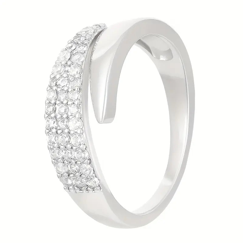 Emiko – Ring Gelbgold mit Leuchtenden Steinen