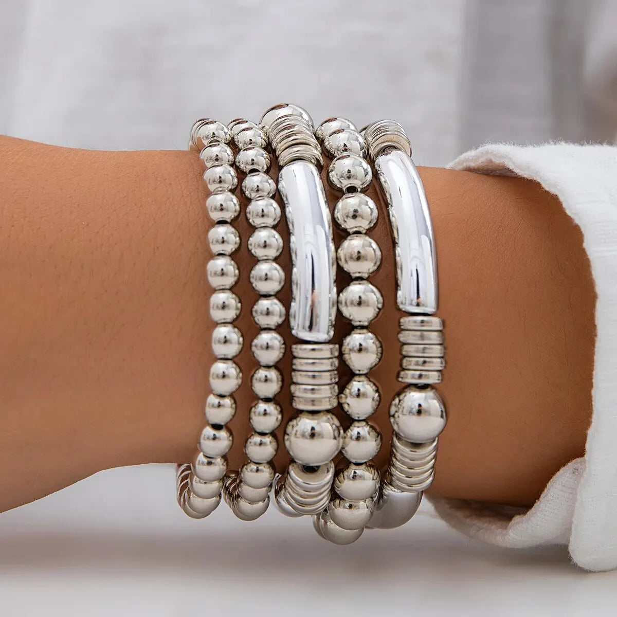 Mira – Set aus 5 stapelbaren Perlenarmbändern