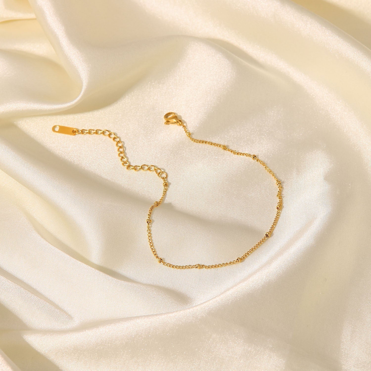 Maricel – Goldenes Knöchelarmband