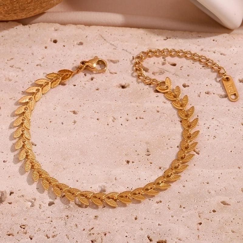 Madeline – Elegantes Goldenes Armband