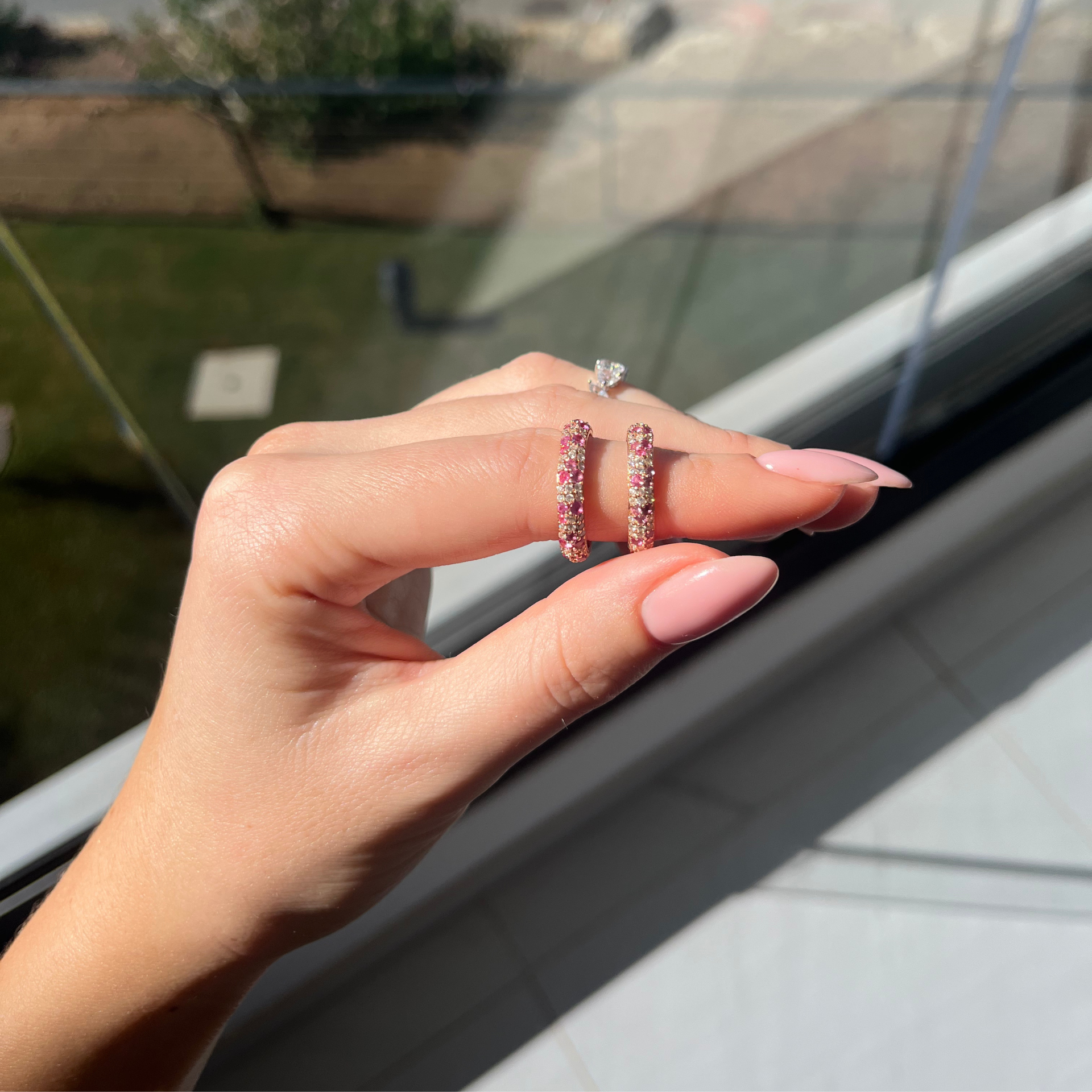 Zen – Gestapelter Ring mit Diamanten-Pavé