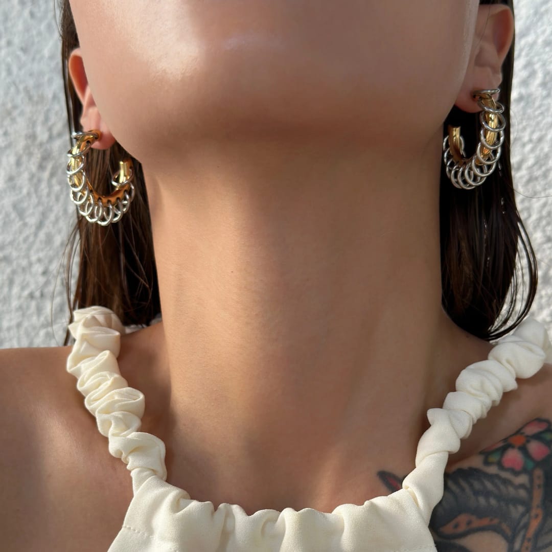 Luciana – Elegante Goldene C-Ohrringe