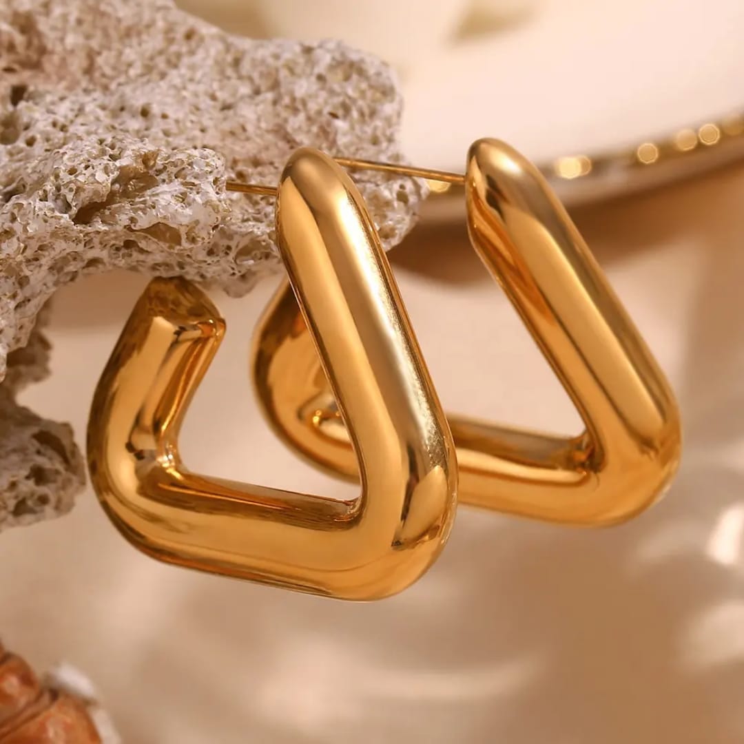 Thelma – Elegante Hohle Dreiecks-Ohrringe