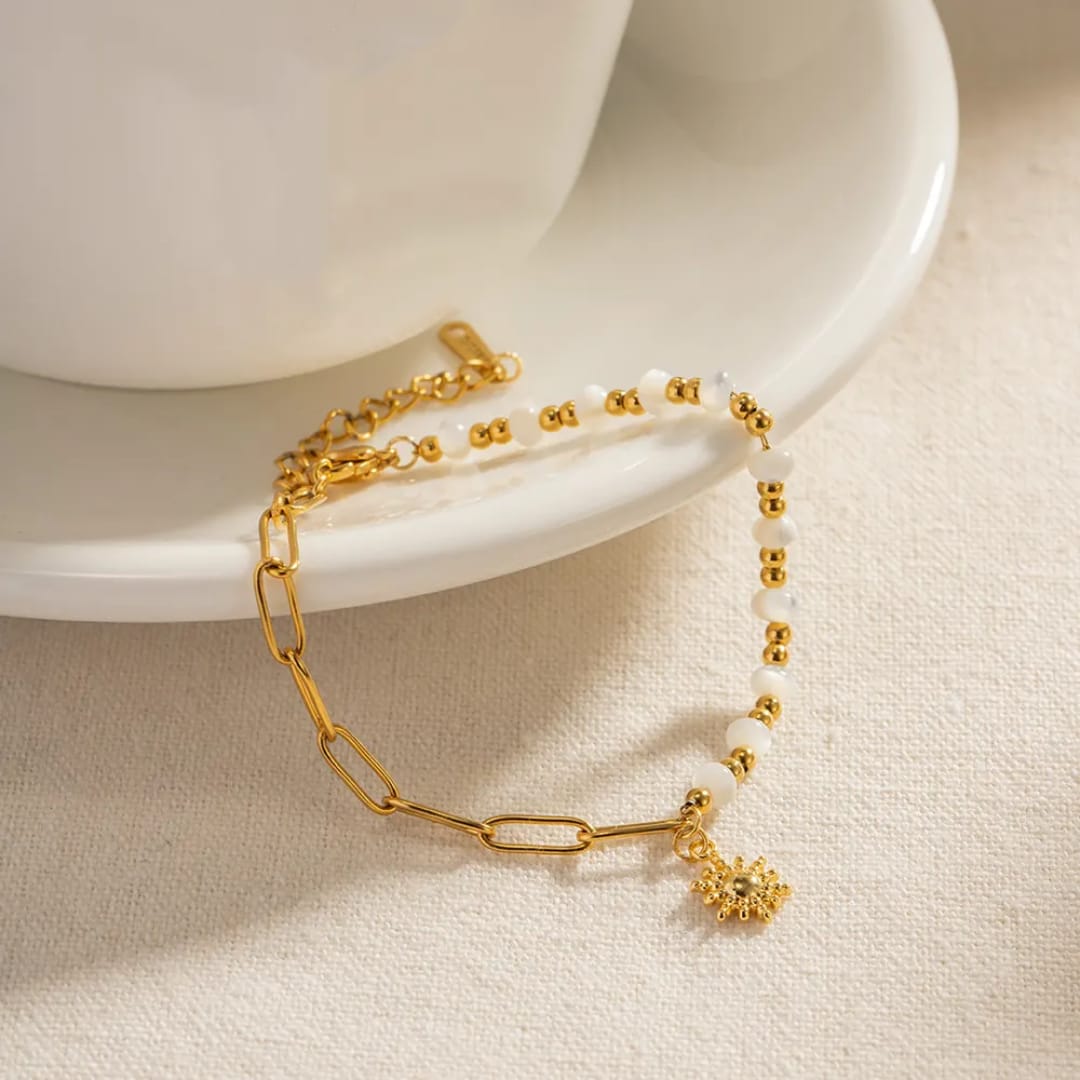 Solara – Elegantes Sonnenblumen-Träumearmband