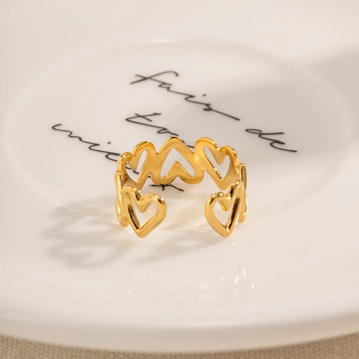 Lina – Eleganter Verstellbarer Herzring