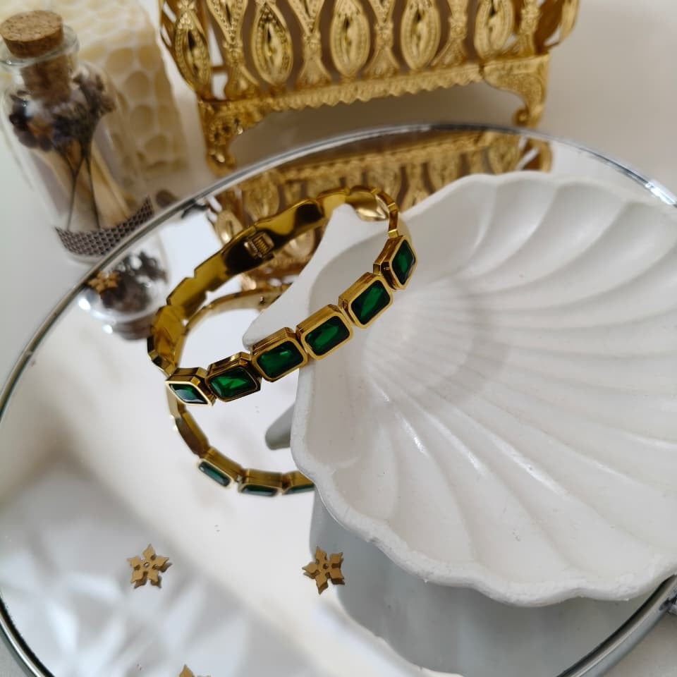 Eloisa – Elegantes goldenes Zirkonia-Armband