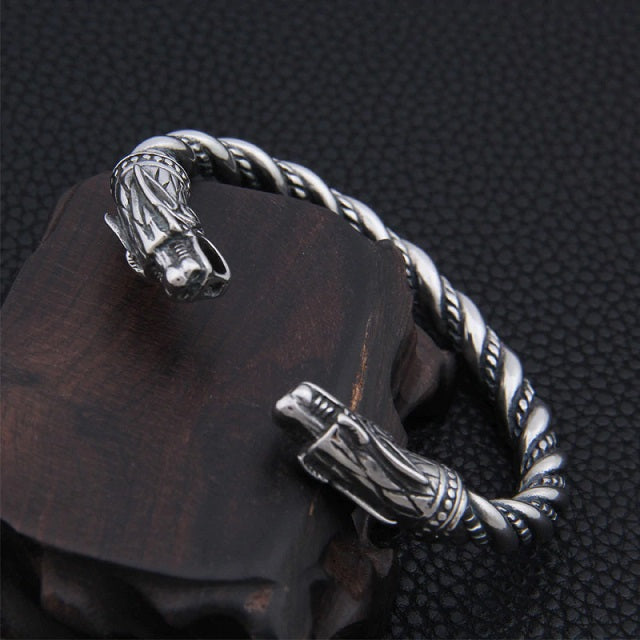 Bjorn – Geschmiedetes Wikinger Torque Armband