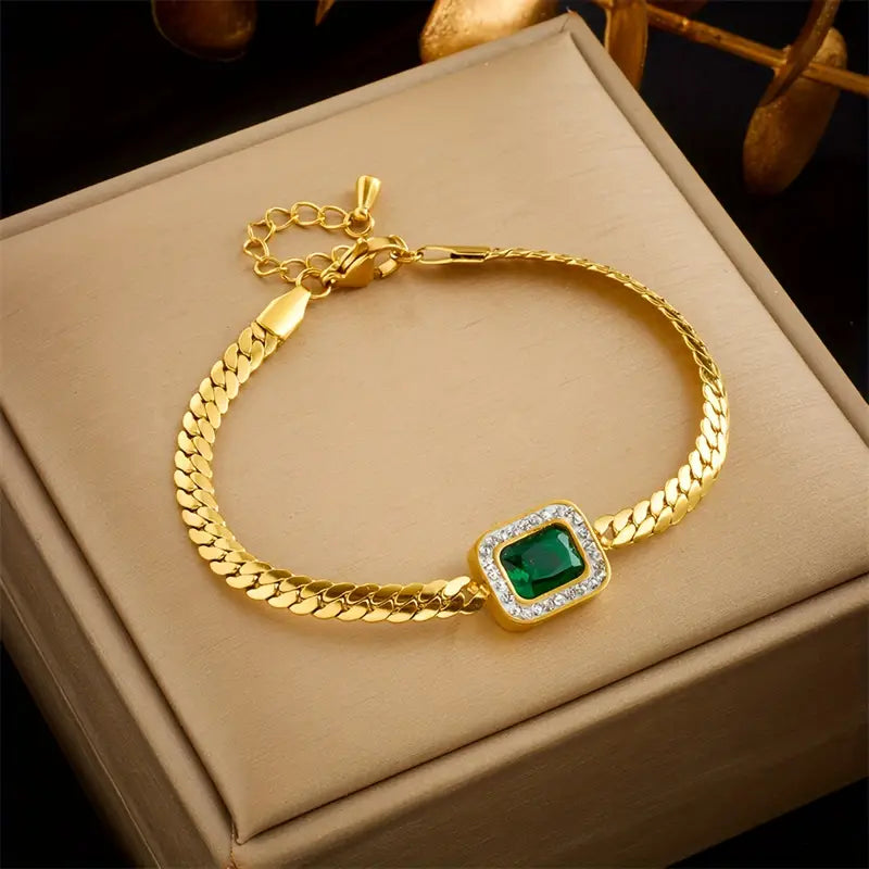 Orielle – Elegantes Vergoldetes Armband mit Grünem Stein Verdaska