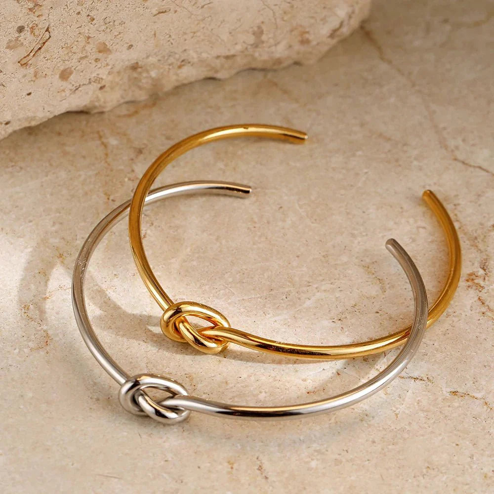 Clea – Armband Knoten Klassisch