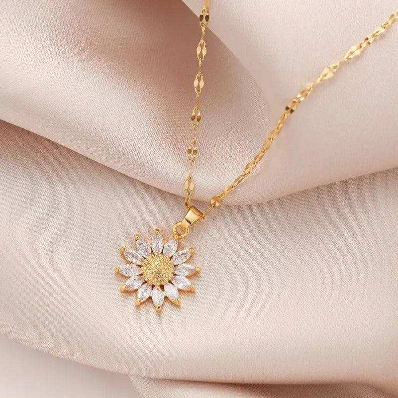 Jennie – Kette Sonnenblume aus Kristall und Goldener Veredelung