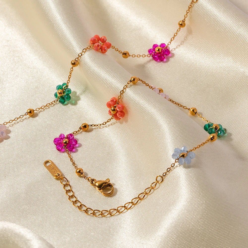 Eliane – Frühlingshafte Blumenschmuck