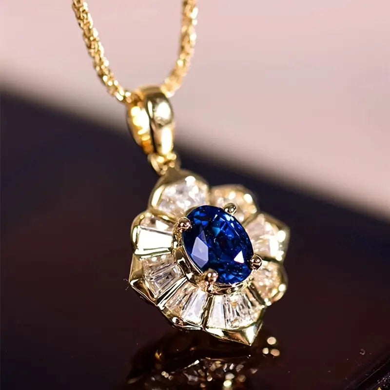 Kavella – Goldene Noctazure Elegante Halskette