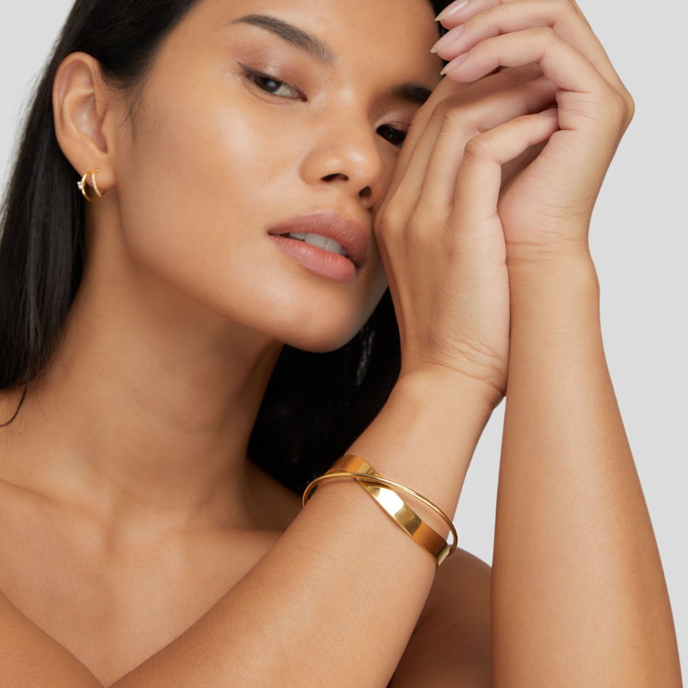 Eve – Einzigartiger Goldener Armreif
