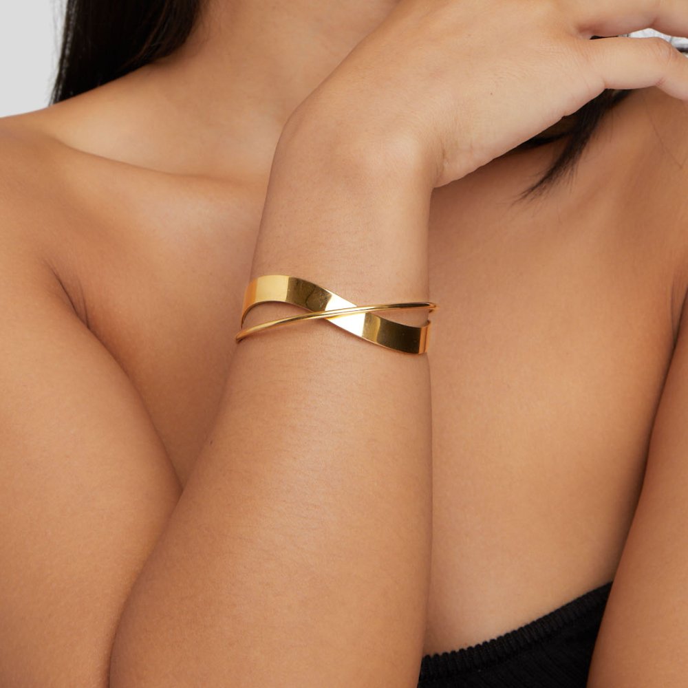 Eve – Einzigartiger Goldener Armreif