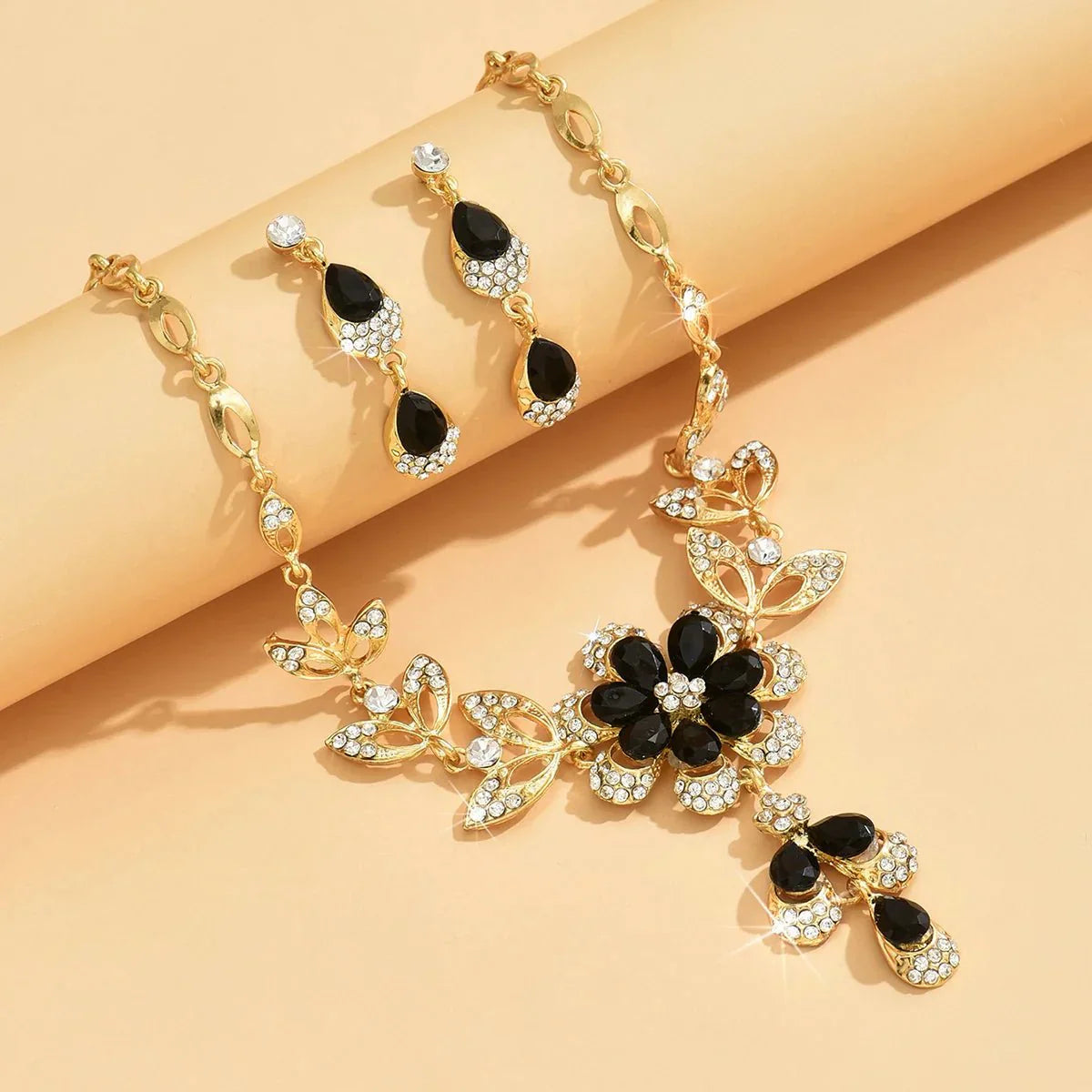 Reina – Ensemble Blume aus Diamant