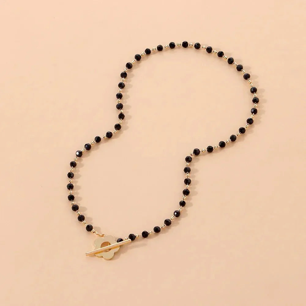 Naya – Collier Ras-du-Cou Floral mit Blumenverschluss