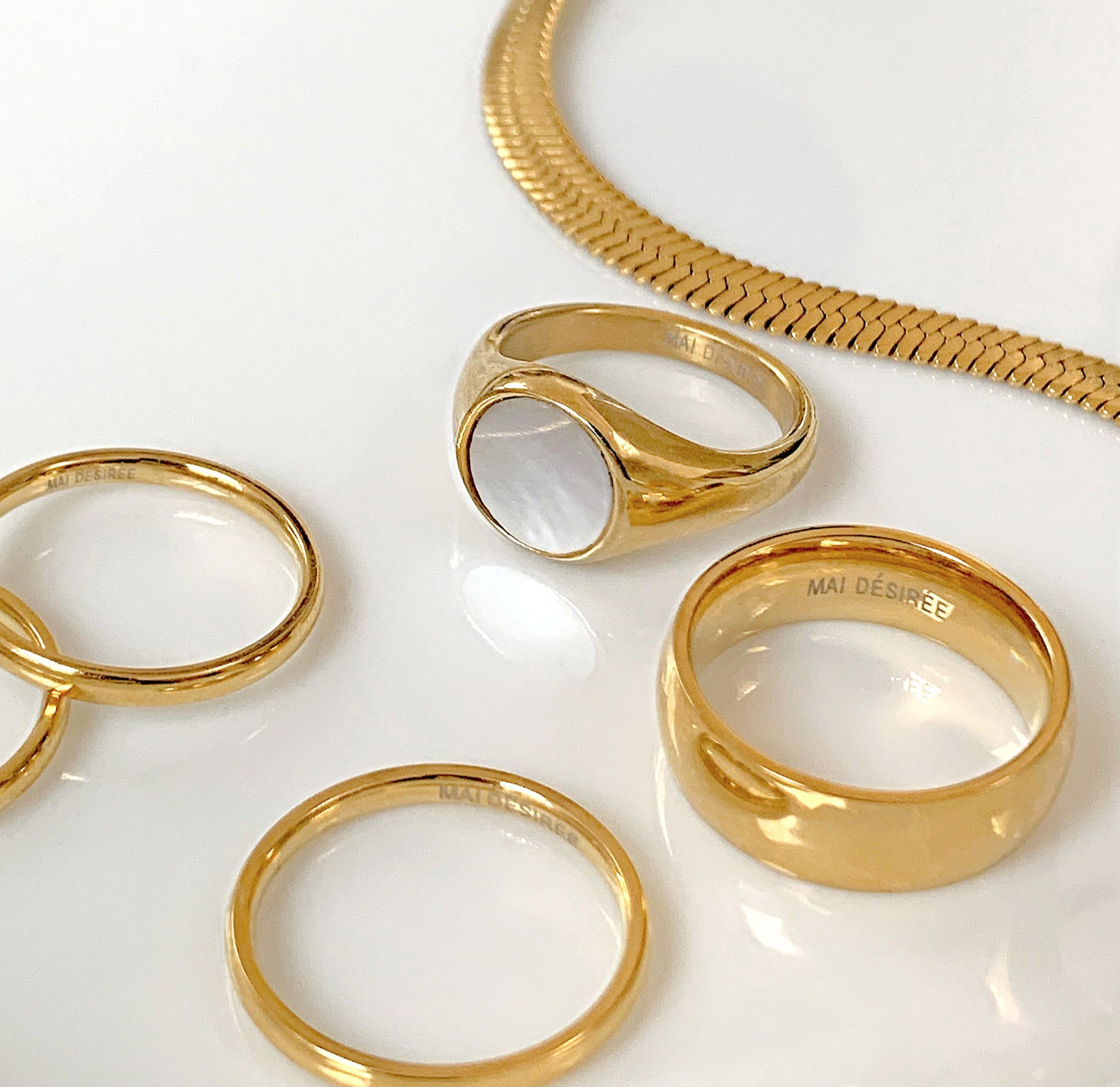 Isabelle – Ring Fritillaire aus weißer Muschel