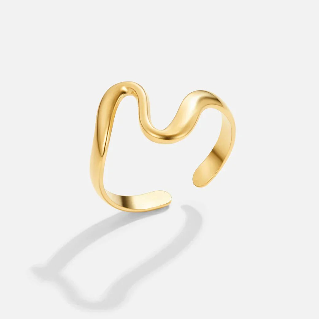 Valerie – Wellenring aus elegantem Gold