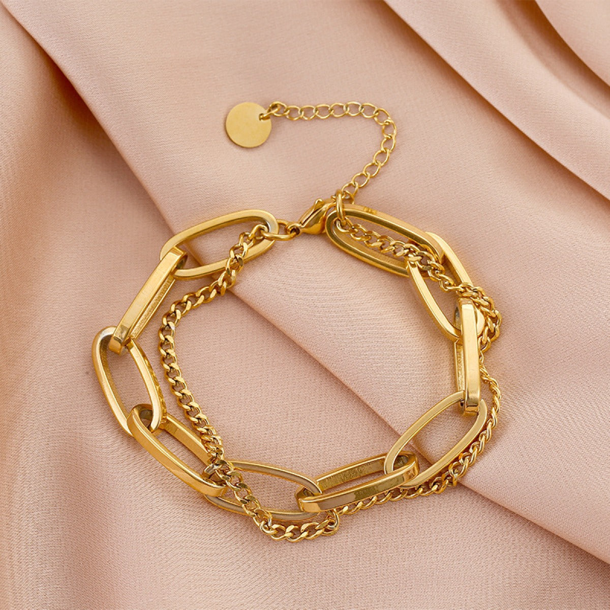 Carla – Elegantes vergoldetes Gliederarmband