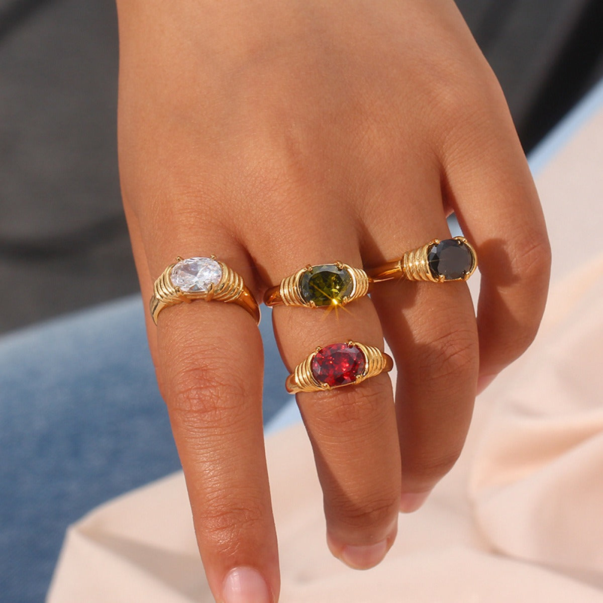 Lana – eleganter Edelsteinring