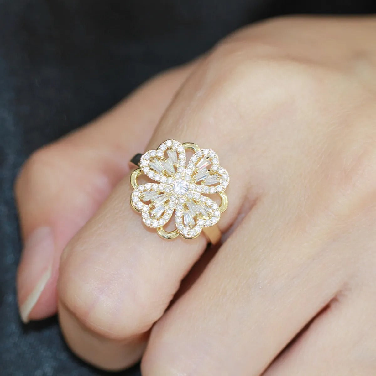 Floreya – Blühender Floraler Ring