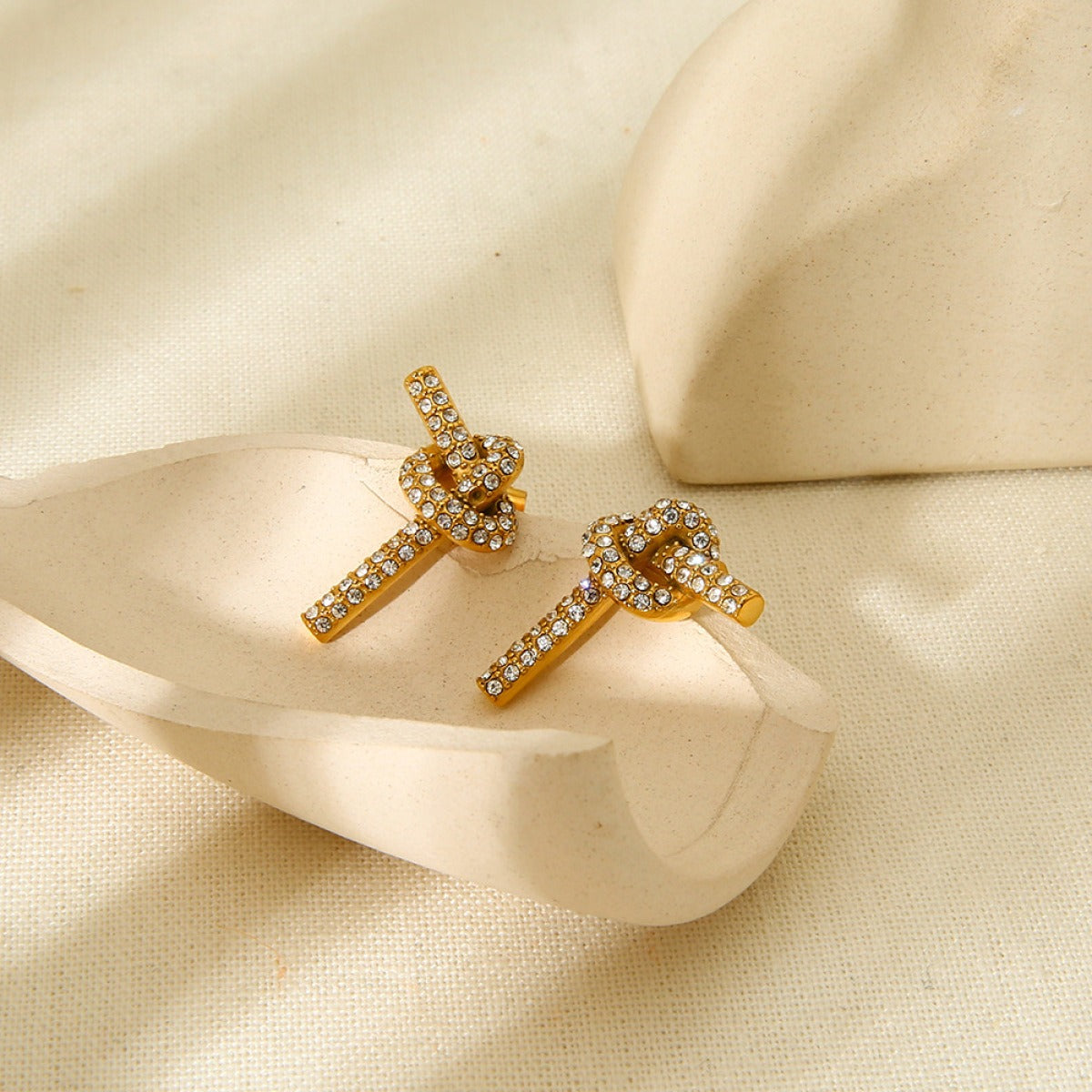 Sophia – Elegante Knoten-Ohrringe