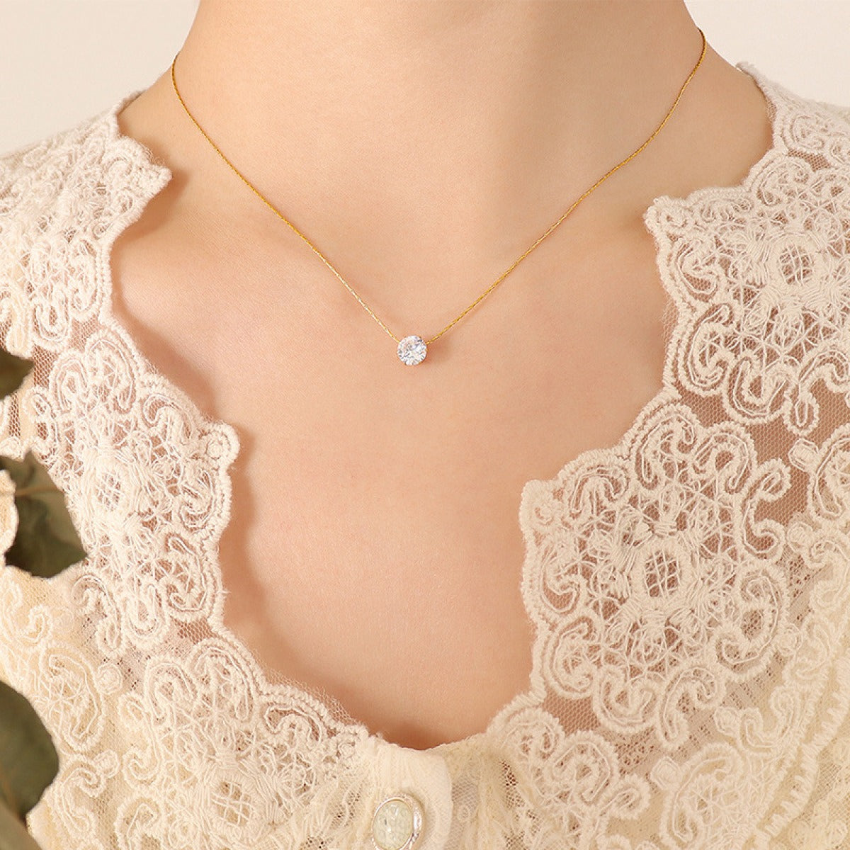 Gwen – Elegante Solitär-Zirkonia-Halskette