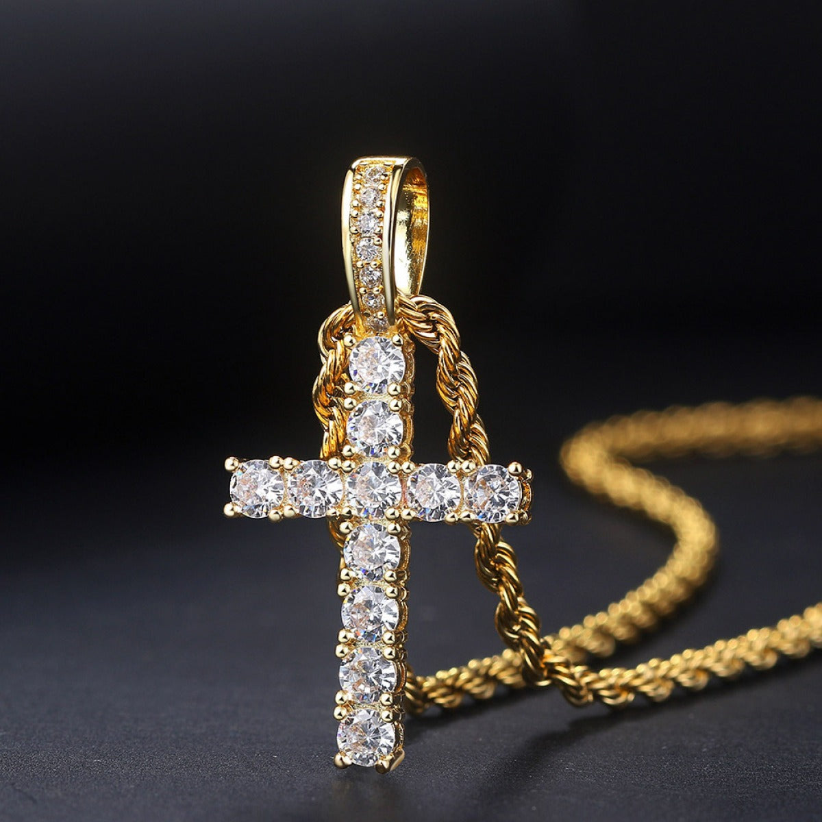 Adriana – Vergoldete Kette mit Chic Zirkonia