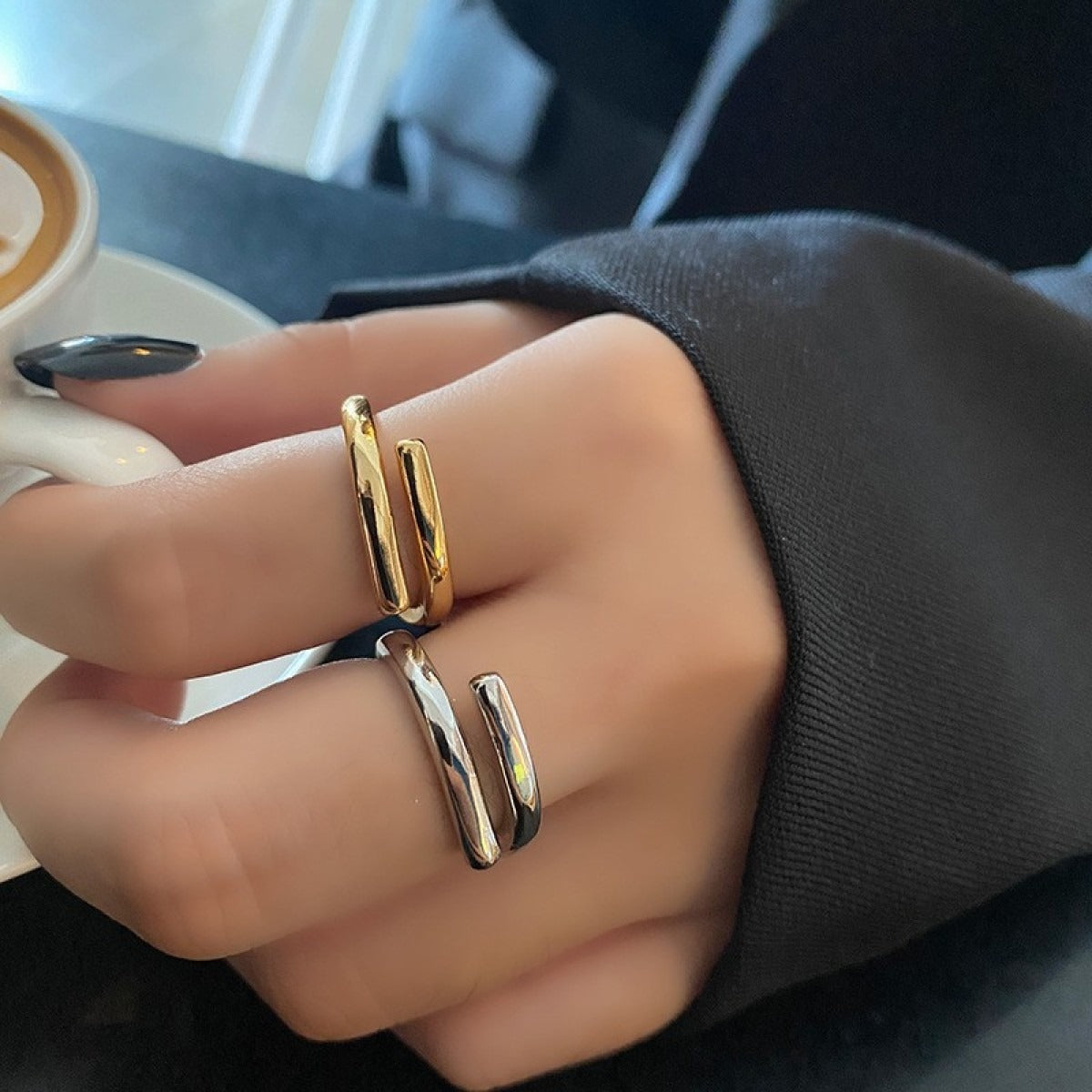 Cecilia – Breiter Glänzender und Unregelmäßiger Ring